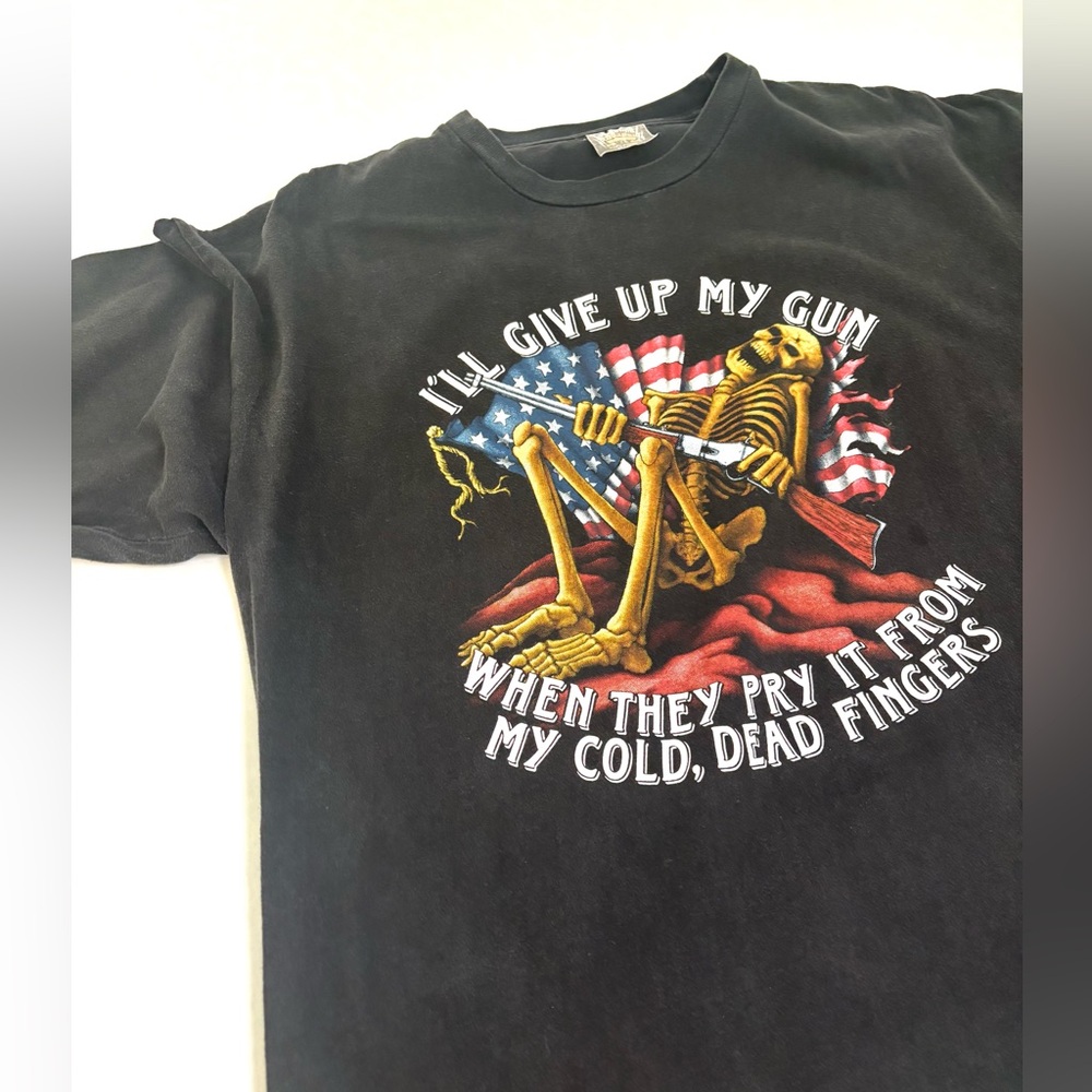 Mens Black Gun T-Shirt XXL